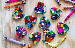 Mix Colors Together To Create Rainbow Crayons